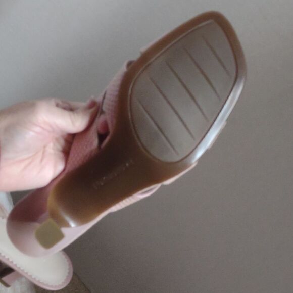 👍 Naturalizer Sandals Kitten Heel Leather Size 9 Wide. A14 - Picture 4 of 7